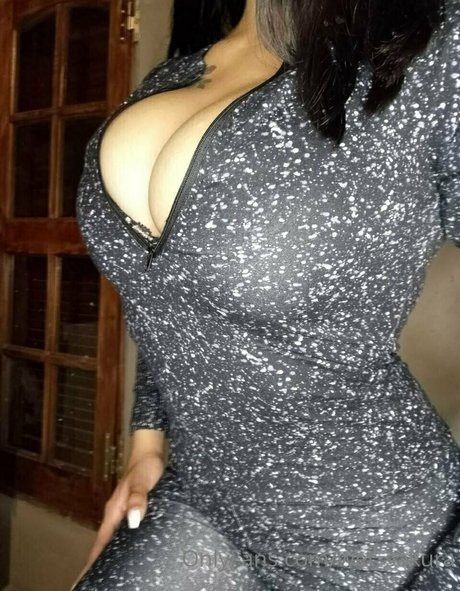 wet sakura model best pictures