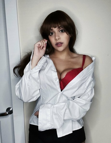 atomicpriya adult actress pic