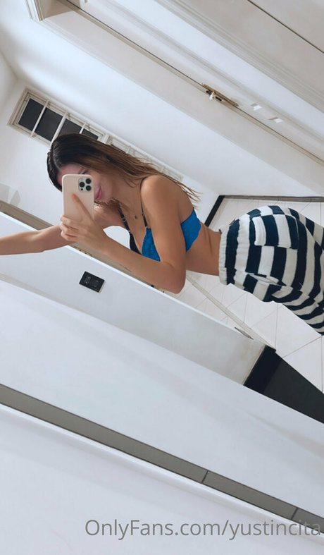 yustincita star art gallery