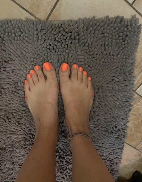 Serving Gaia model hd pictures