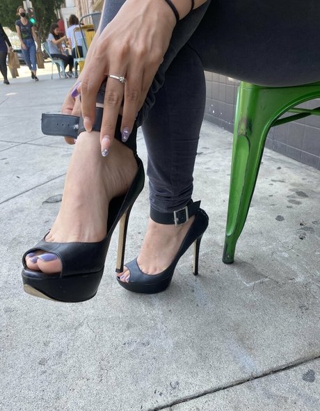 Serving Gaia pornstar top picture