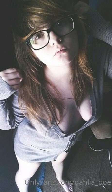 dahlia doe pornstar erotic img