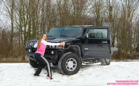 veronavandeleur nudes model gallery