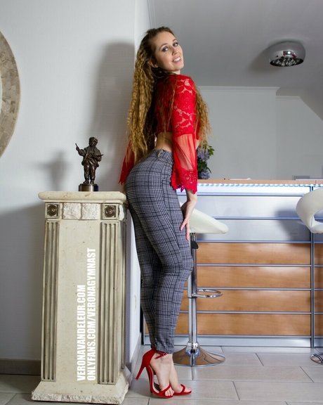 veronavandeleur free actress img