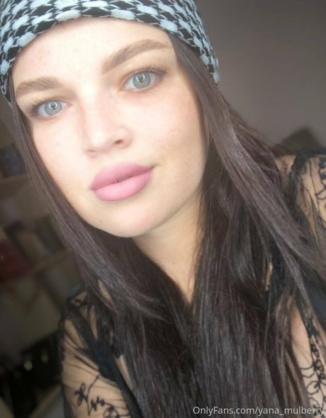 yanamulberry pornstar free image