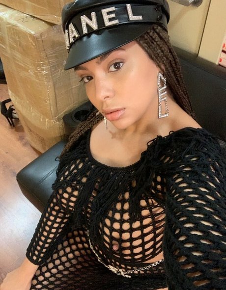 athletic onlyfans erotic pic