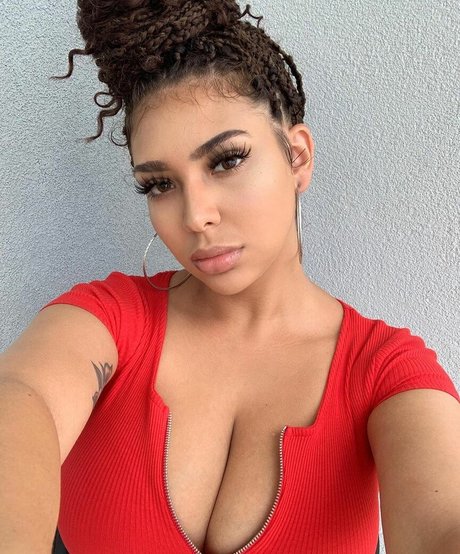 pointy tits onlyfans top galleries