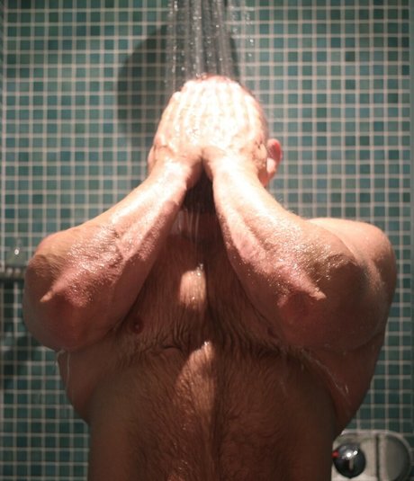 hugeandhung pretty model galleries