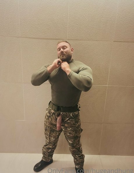 hugeandhung sexy model images