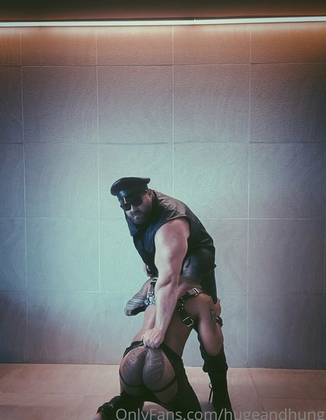 hugeandhung pornstar pretty pic