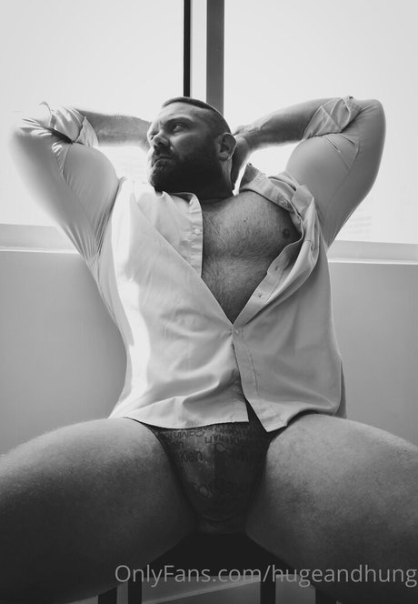 hugeandhung art model archive