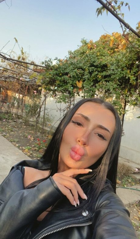 luxeparisfree sexy model galleries