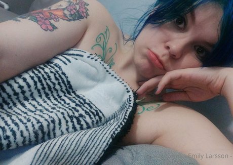 spacee bunny perfect model pic