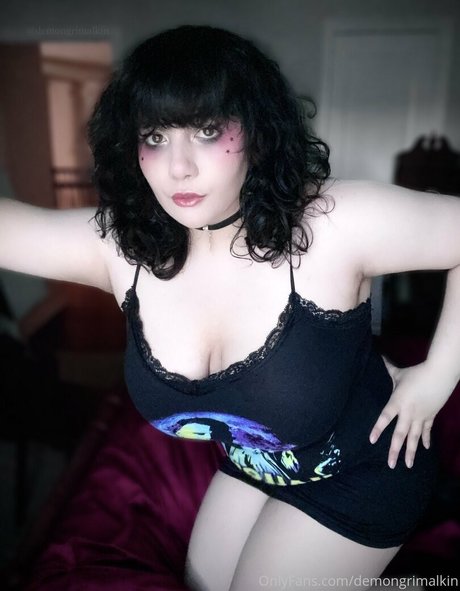 shemale cumshot onlyfans porno image