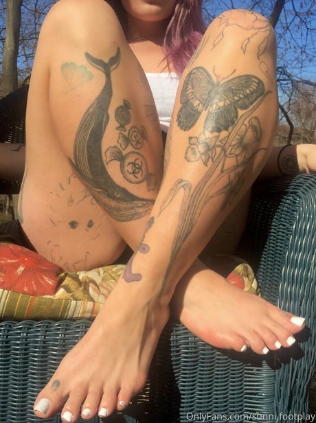 lesbian fingering onlyfans hot porn photos