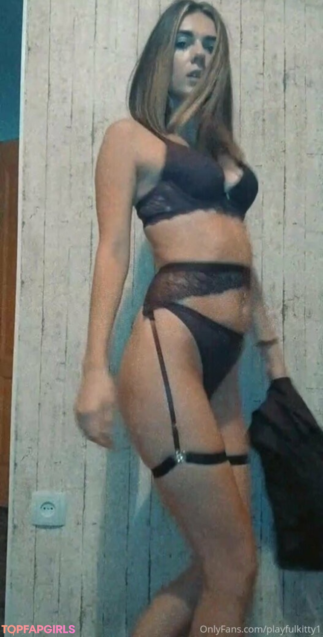 blonde hairy pussy onlyfans free img