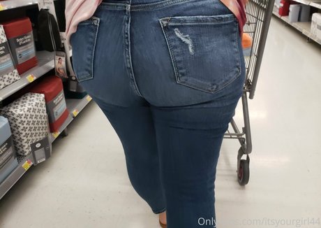 itsyourgirl44 perfect actress galleries