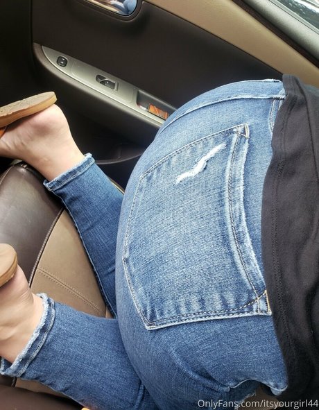 itsyourgirl44 porn star archive