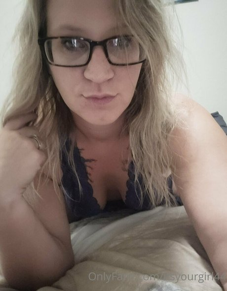 itsyourgirl44 model xxx archive