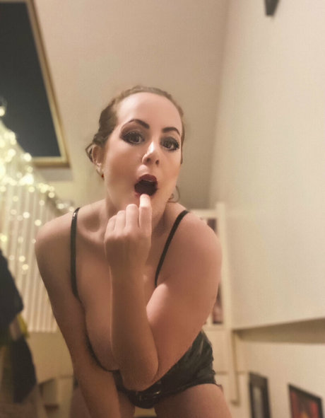 englishrosie21 star erotic image