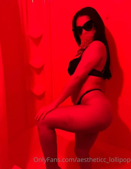 lesbian fingering onlyfans hot nude image