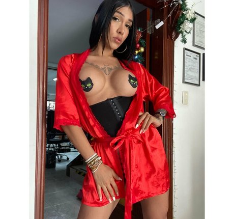 busty mom onlyfans pretty picture