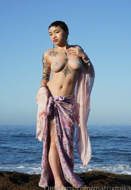 Matrixmika xxx star galleries