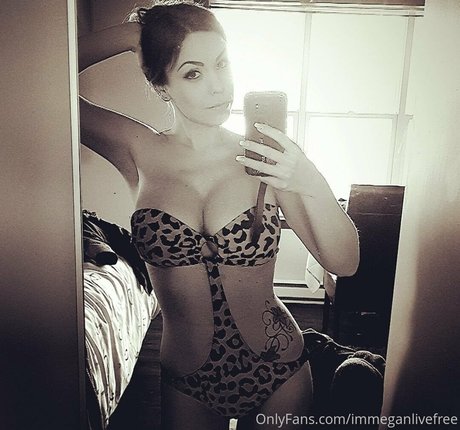 immeganlivefree art star image