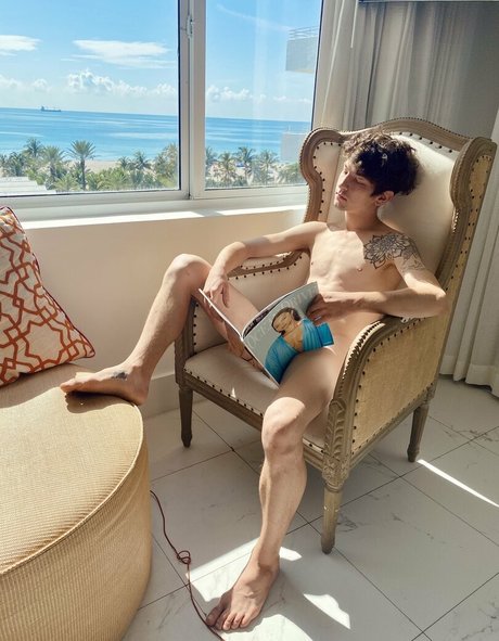 blonde secretary onlyfans sexy xxx img