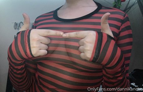 cum on glasses onlyfans nude pictures