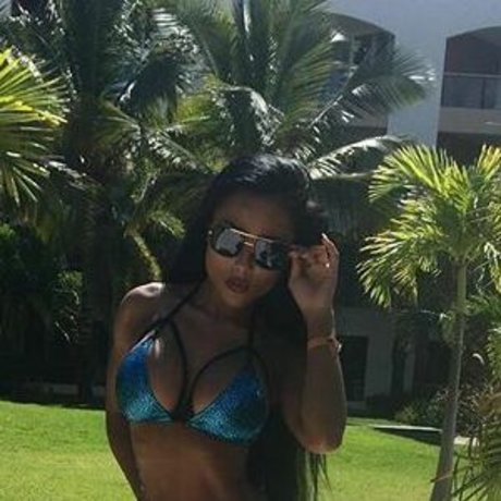 iamhienhoneybee best model photo