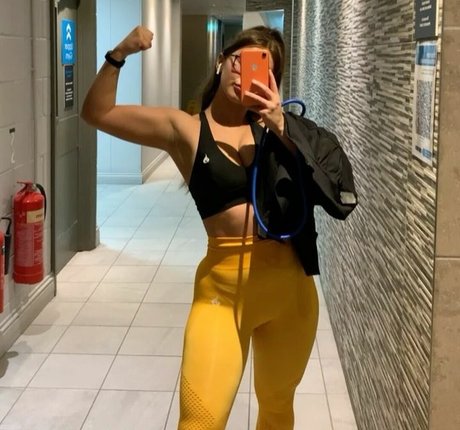 body onlyfans pornographic photo