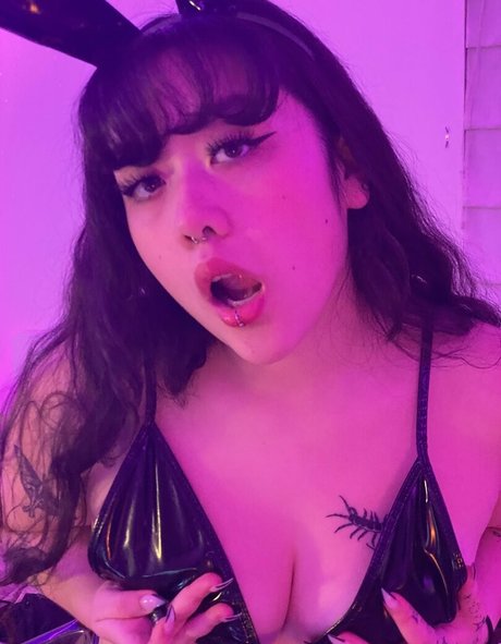 milf glasses onlyfans beautiful picture