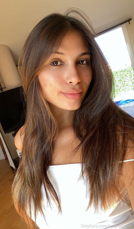 babynicolslife naked pornstar gallery