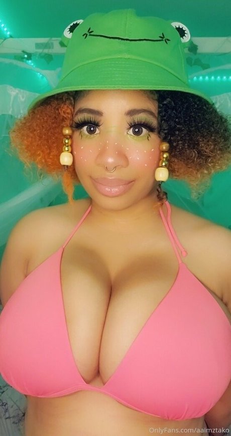 fight onlyfans pornographic pictures