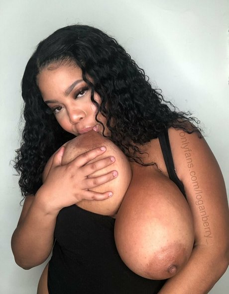 gay muscle onlyfans naked pic