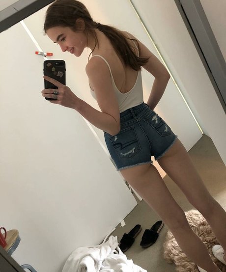 feet teen onlyfans pornographic photos