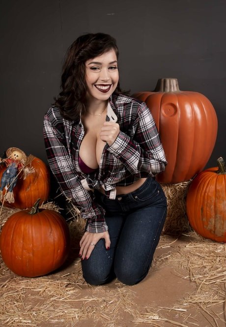 Alli Peach Hamilton pornstar hd galleries