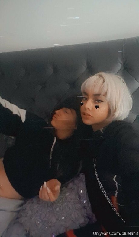 bluelah3 star naked image