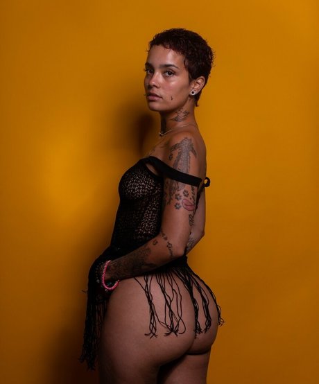 Sincerelymerce pretty model image