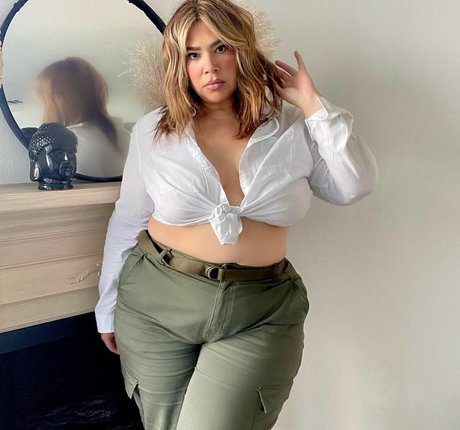 CarlaLuxx top model img