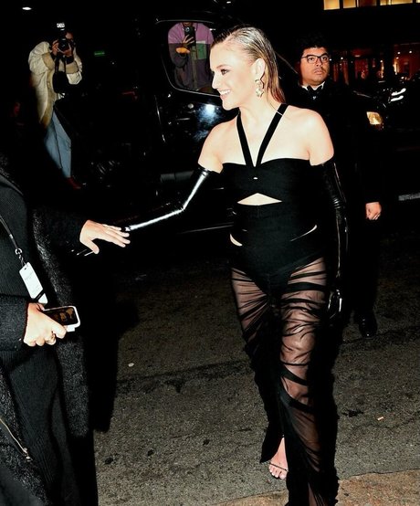 Kelsea Ballerini star hot img