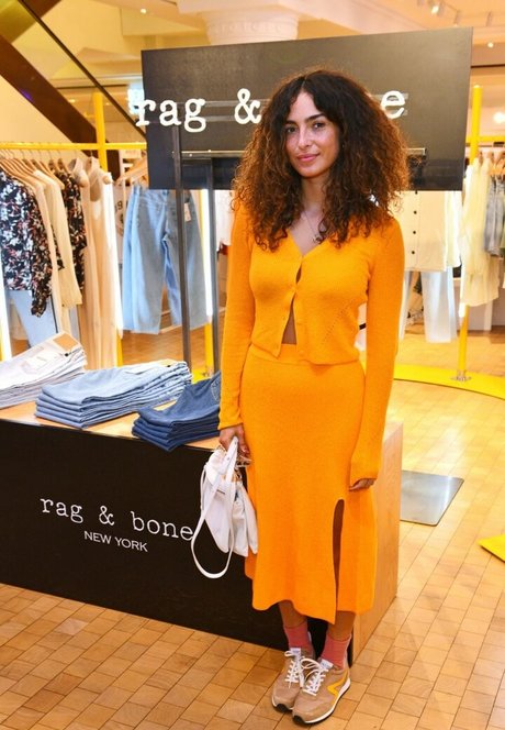 Anna Shaffer exclusive actress image