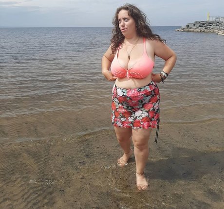 makeup artist onlyfans adult image