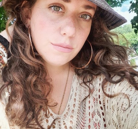 milf handjob onlyfans porn pictures