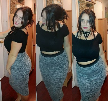 small pussy onlyfans free nude pictures