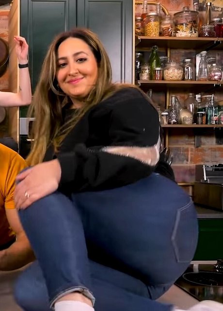 Nicole Enayati sexy model archive