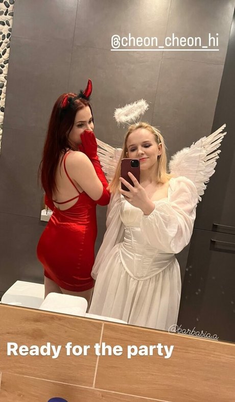 Meghinka perfect model gallery