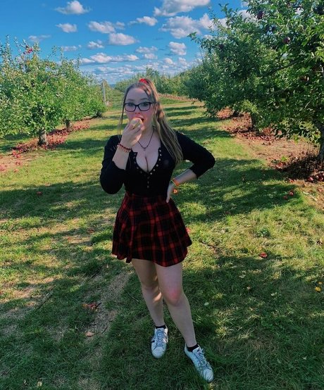 maeganrayy star nice picture