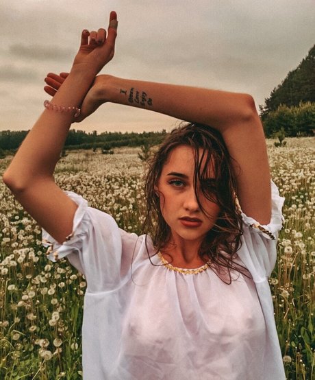 Alevtina Batman model naked pictures